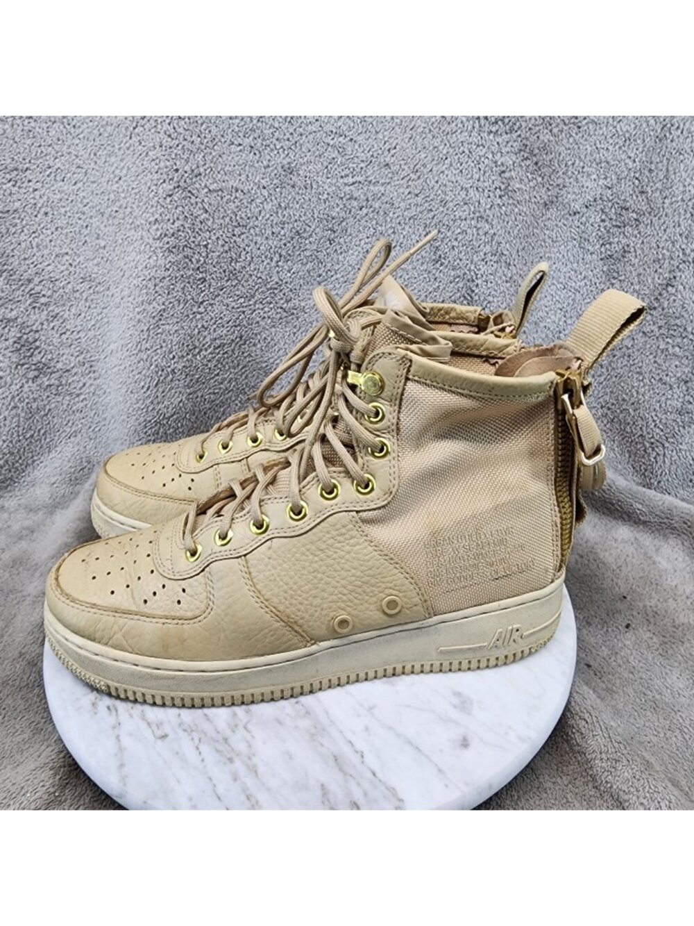 Nike Shoes Womens Size 9.5 Air Tan Lace Up Sneakers Combat Boots *Read*